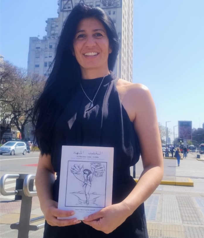 Dra. María Eugenia Jamarlli, abogada, procuradora y escritora del libro 