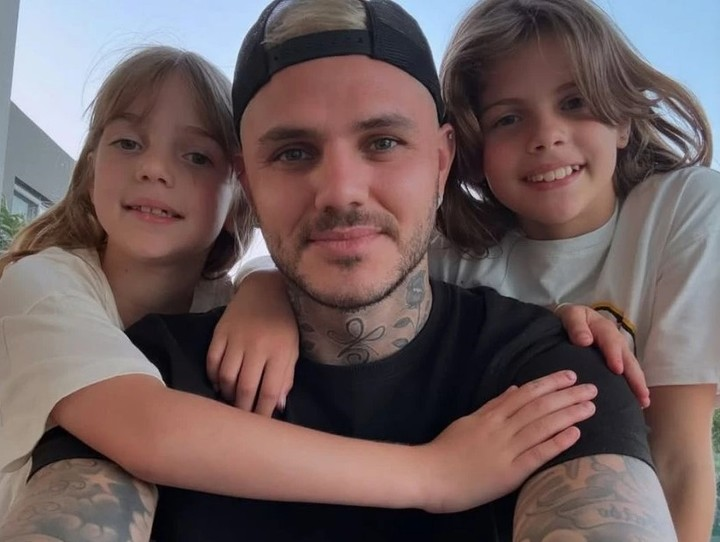 Mauro Icardi y sus hijas