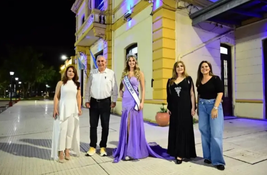 El intendente de la ciudad de Formosa, Jorge Jofré, recibió Alina Akselrad, actual Miss Mundo Argentina